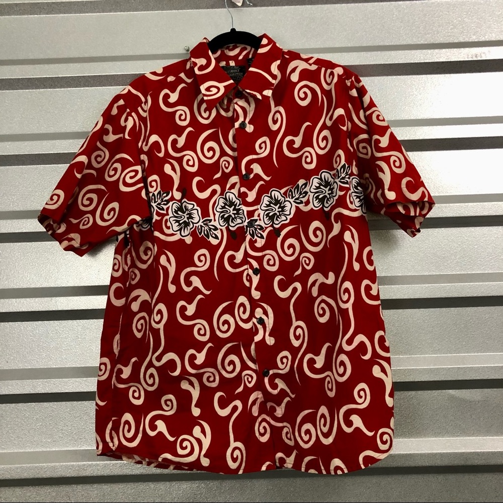 Pineapple Collection Men's Red Hawiian Shirt / Size M